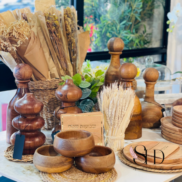⁦סט צלחות עץ מנגו בהיר⁩ – תמונה ⁦4⁩