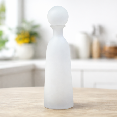 בקבוק זכוכית דקורטיבי לבן עם פקק